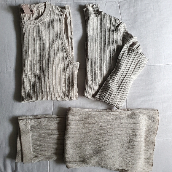 3-Piece H&M Lounge Set - Picture 4 of 16